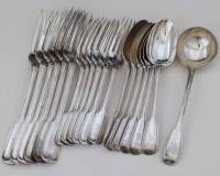Lot 256 - Silver fiddle & thread flatware (19)
