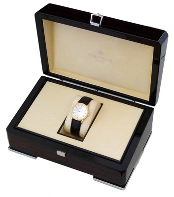 Lot 296 - An 18ct gold Patek Philippe Calatrava wristwatch