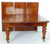 Lot 464 - Victorian mahogany extending dining table