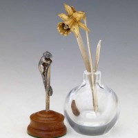 Lot 388 - Christopher Nigel Lawrence silver gilt daffodil