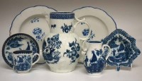 Lot 109 - Collection or Caughley, to include a Parrot