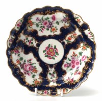 Lot 95 - Worcester blue scale plate.