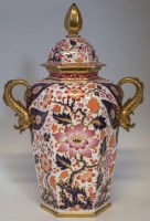 Lot 111 - Chamberlain Worcester vase.