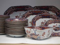 Lot 72 - Spode dinner service.