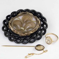 Lot 177 - Georgian memoriam ring, 1775; Victorian memoriam