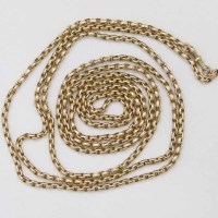 Lot 244 - 9ct gold muff chain.