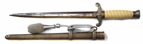 Lot 35 - German third reich army officers dagger.