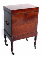 Lot 482 - George III figured mahogany cellarette
