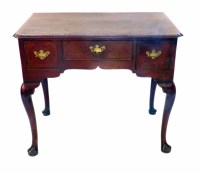 Lot 538 - Late 18th century oak side table