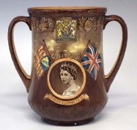 Lot 223 - Doulton QEII loving cup 445/1000