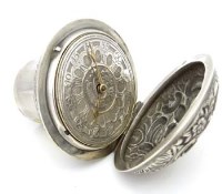 Lot 414 - Embossed knob watch.
