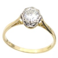 Lot 333 - Single stone diamond ring, approximately 0.6ct