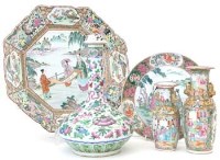 Lot 428 - Three Canton vases and two chargers.