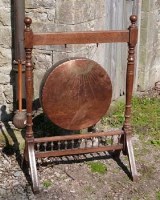 Lot 723 - Edwardian gong.