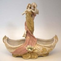 Lot 146 - Royal Dux centre piece