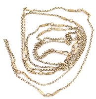 Lot 211 - 9ct gold muff chain.