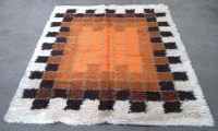 Lot 460 - 1960's design carpet