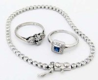 Lot 350 - 18ct white gold sapphire and diamond ring; 18ct