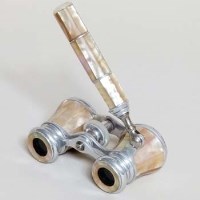 Lot 11 - Opera glasses