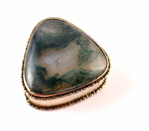 Lot 203 - A George V silver gilt moss agate snuff box