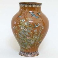 Lot 320 - Japanese tea dust cloisonne vase
