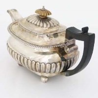 Lot 531 - Silver teapot, London 1818