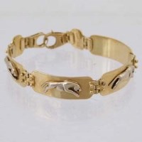 Lot 566 - 14ct (585) gold jaguar bracelet.