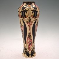 Lot 154 - Moorcroft trial vase dated 15/11/05.