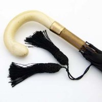 Lot 36 - Gents umbrella with ivory handle and gold mount.