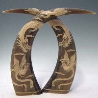 Lot 166 - A pair of 20th century horns