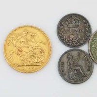 Lot 404 - Edward VII gold sovereign 1903; Victoria 4D; George V 3D; 6D (4).