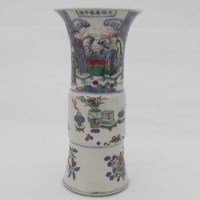 Lot 115 - Chinese wucai vase.