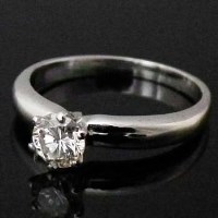 Lot 258 - 18ct white gold single stone brilliant diamond