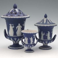 Lot 237 - Three graduated Wedgwood blue jasper dip campana