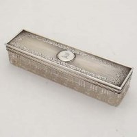 Lot 369 - Victorian silver lidded box.