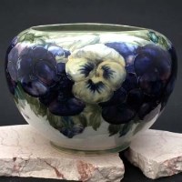 Lot 181 - Moorcroft pansy jardiniere impressed 1914.