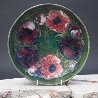 Lot 182 - Moorcroft anemone bowl.