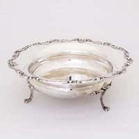 Lot 262 - Sheffield Silver bowl supported on three feet