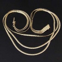 Lot 356 - 14ct gold flat necklace.
