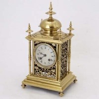 Lot 44 - Brass mantel clock.