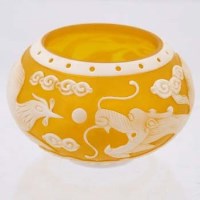 Lot 189 - Peking cameo glass vase.
