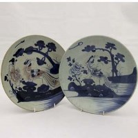 Lot 116 - Pair of blue and white saucer dishes.