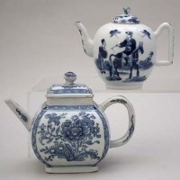 Lot 119 - Chinese square section teapot, Chinese globular teapot.
