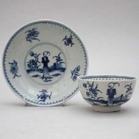 Lot 134 - Worcester teabowl and saucer painted with the Waiting Chinaman