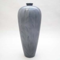 Lot 219 - Wedgwood Norman Wilson hand potted vase, one off