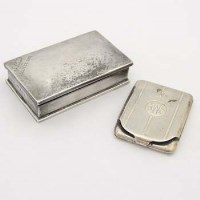 Lot 259 - Small silver lidded box and a small card case (2).