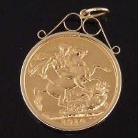 Lot 292 - Mounted gold sovereign 1910.