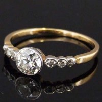 Lot 293 - Gold and platinum diamond ring.