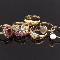 Lot 301 - Five 9ct gold dress rings and three 18ct gold
