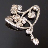Lot 367 - Antique pendant set with mine-cut stones